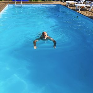 La Croix Liaud - Gîtes piscine jardin jeux loisirs